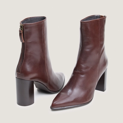 Back-zip ankle boots brown