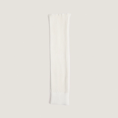Ribbed leg warmers in cream textile | finesse