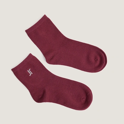 Monogram heart ankle socks in burgundy textile | florian