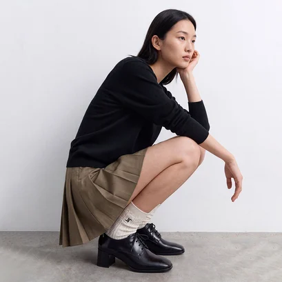 Heeled lace-up loafers black