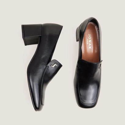 Heeled monogram loafers black