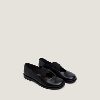 Ballet flats with elastic-strap black