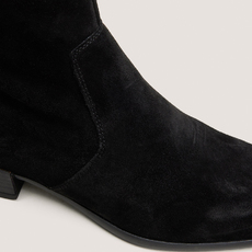 Ankle boots with flat heels and square toes black