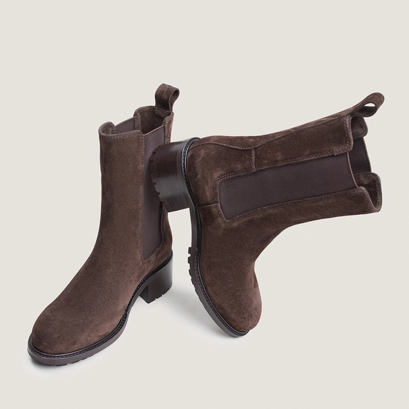 Ankle boots with elastic and lug soles in brown split leather | LINE