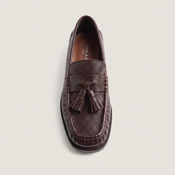 Loafers with tassels in brown grained leather | DUCHETTE