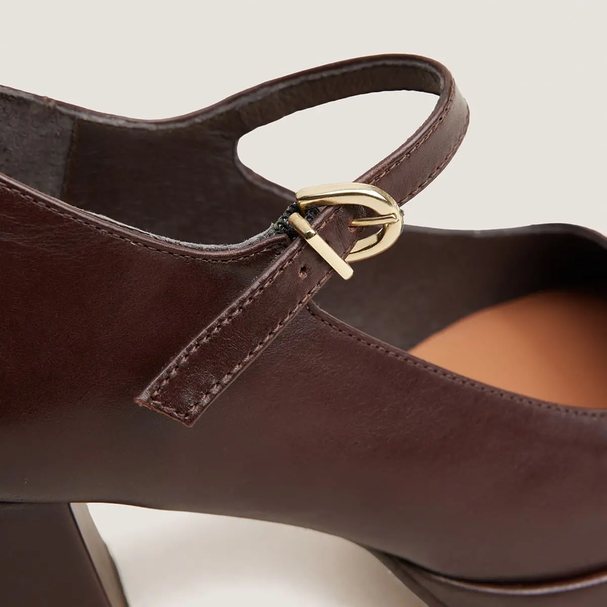Platform Mary Janes with rounded toes in brown leather | VERITOX