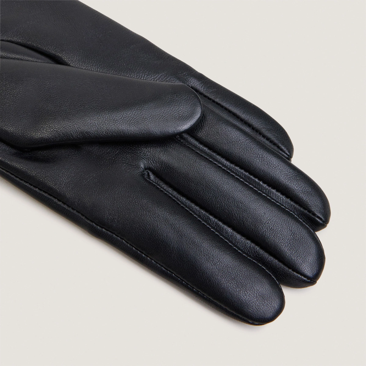 Long gloves in black leather | JUMELLE