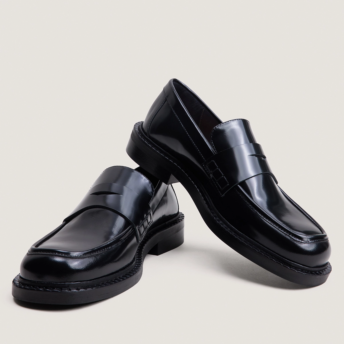 Square-toe loafers in black leather | DIBONA