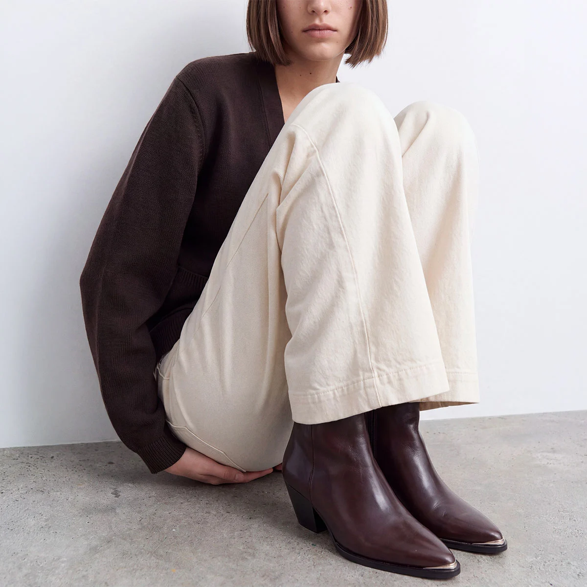 Heeled ankle boots with silver toe caps in brown leather | PRUDENCE