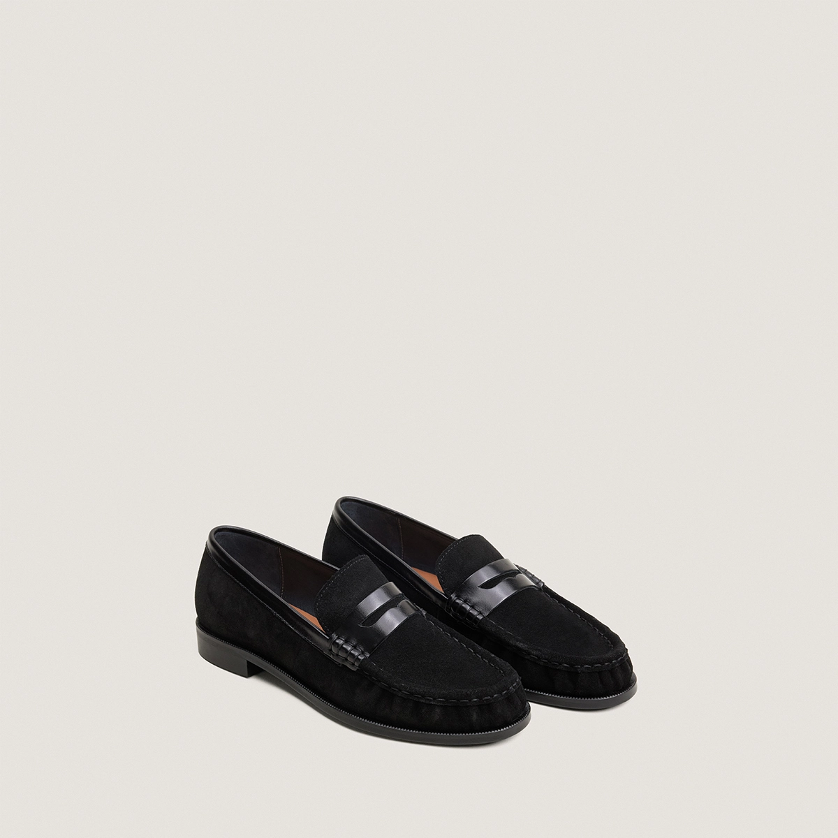 Round-toe loafers in black suede and black leather | DELICE