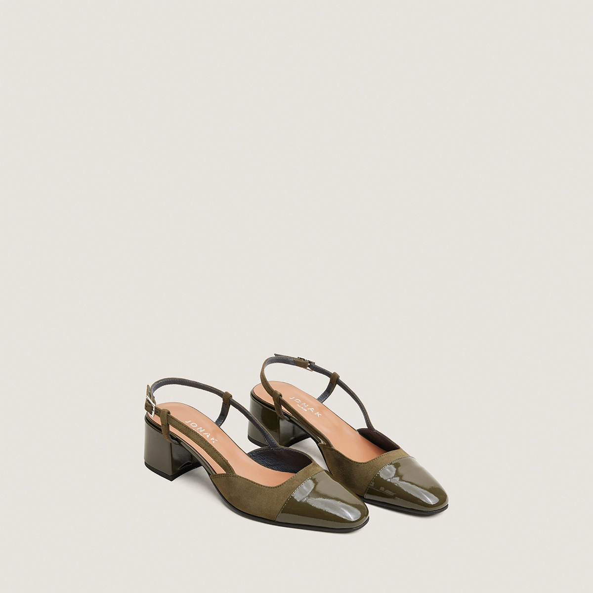 Low-heel slingbacks in khaki patent leather and khaki suede | DHAPOPY