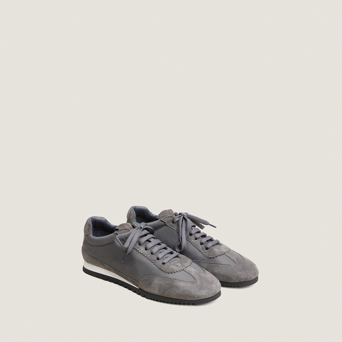 Lace-up sneakers in grey suede and grey nylon | DUTA