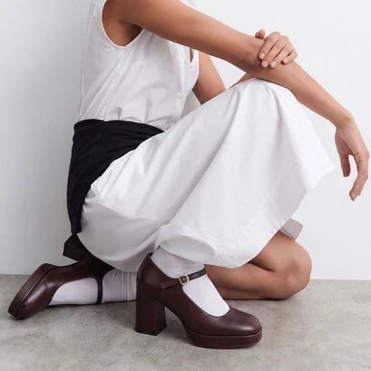 Platform mary janes with rounded toes in brown leather | veritox