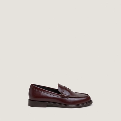 Round-toe loafers brown