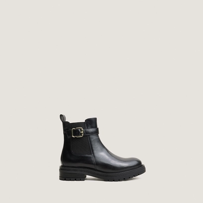 Low boots with buckles and lug soles black