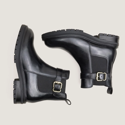 Low boots with buckles and lug soles black