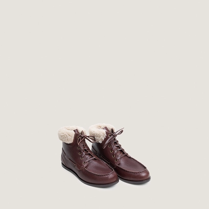 Lace-up boots in brown grained leather and beige fluffy | team