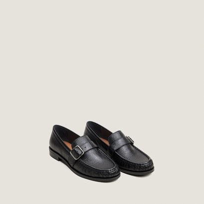 Round-toed loafers with adjustable straps black