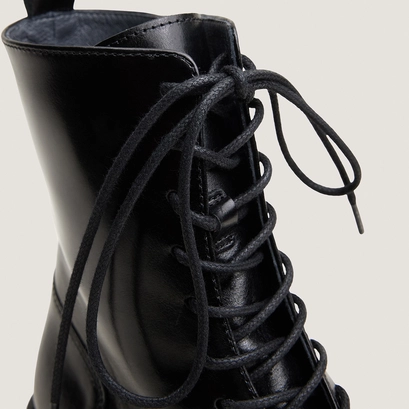 Lace-Up Boots black