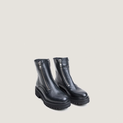 Boots with lug soles and zip black