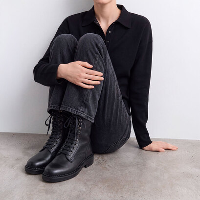 Lace-up heeled boots in black grained leather | doll