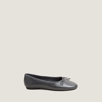 Ballet flats with small laces grey