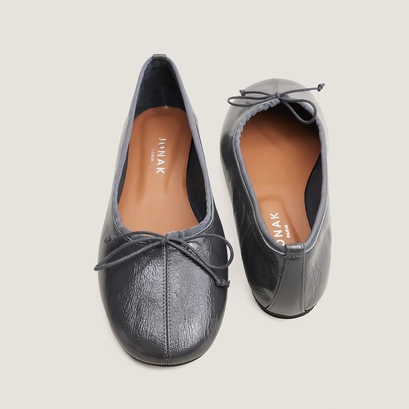 Ballet flats with small laces grey
