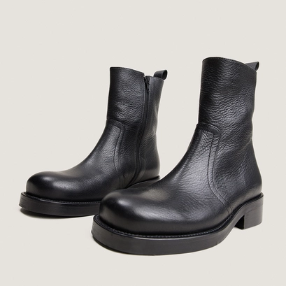 Lace-up heeled ankle boots black
