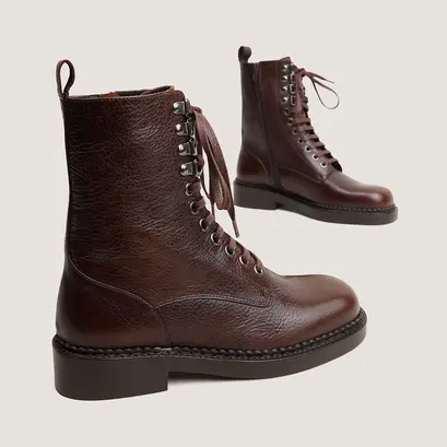 Lace-up heeled ankle boots in brown grained leather | doll