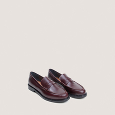Round-toe loafers burgundy