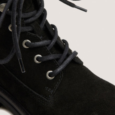 Lace-up lug-sole low boots black