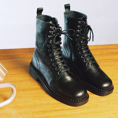 Lace-up heeled lowboots black