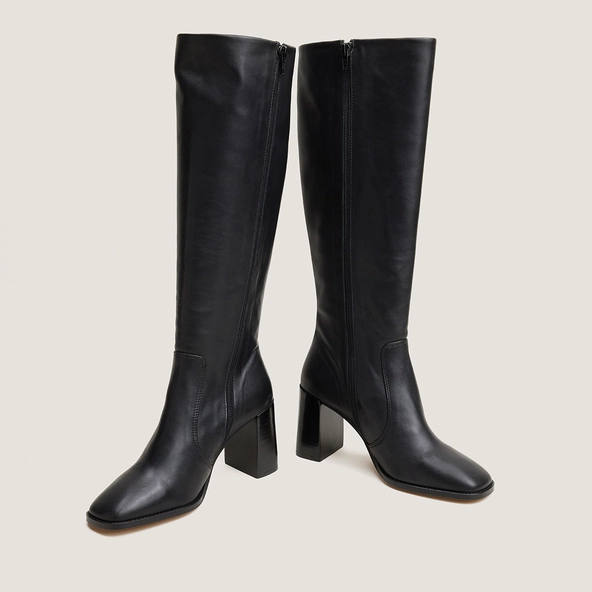 Heeled monogram boots in black leather | VAUBO