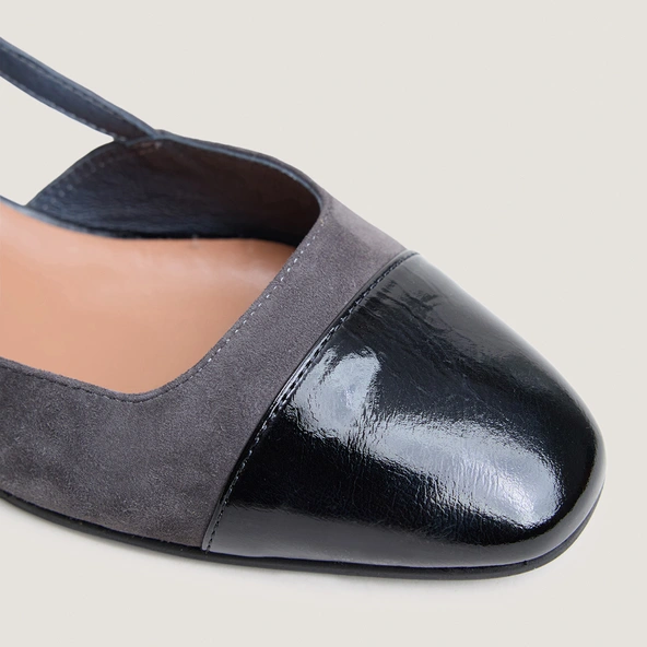 Slingbacks ballet flats in black shiny leather and grey suede | DHAPOU