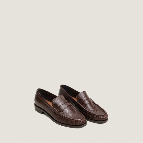 Round toe loafers in brown aged leather | DELICE