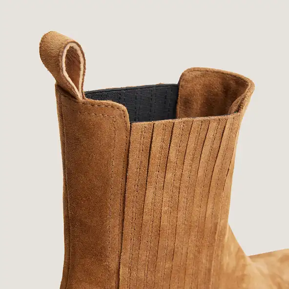 Pointed-Toe Chelsea Ankle Boots in taupe split leather | LYSANDRE
