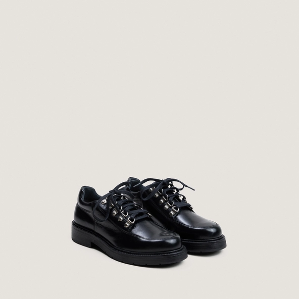 Lace-up derbies in black leather | DOEILLET