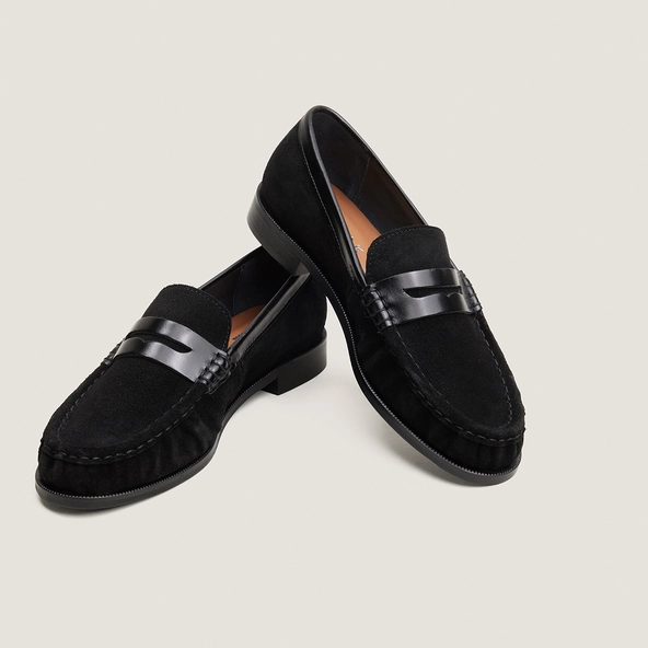 Round-toe loafers in black suede and black leather | DELICE
