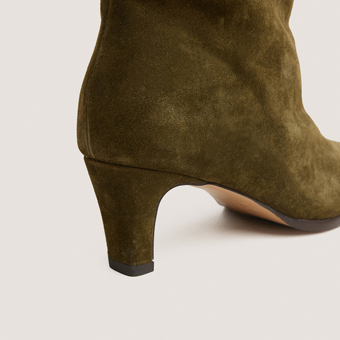 Heeled ankle boots with pointed toes khaki