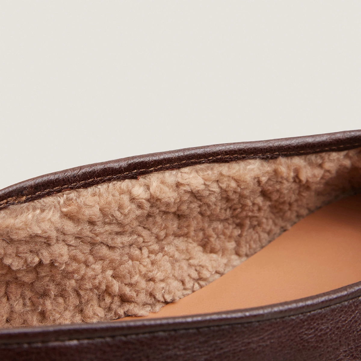 Round-toe ballet flats in brown vintage leather | DULCETTA
