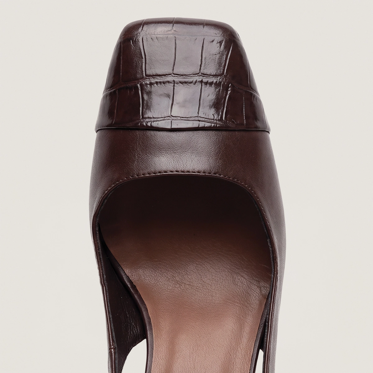 Pumps with square-toes in brown leather and brown crocodile-effect leather | DESTINO