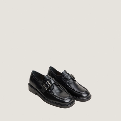 Buckle derbies in aged black leather | damelia