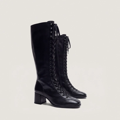 Heeled boots black