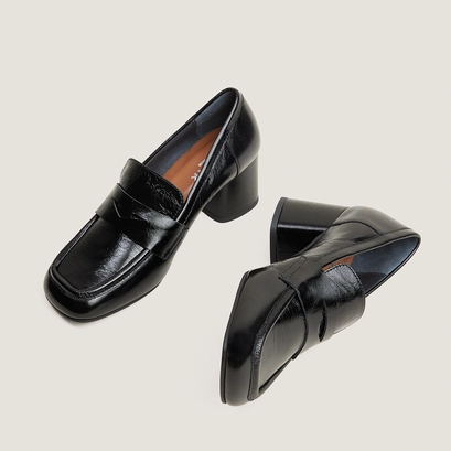Loafers with square-toes black