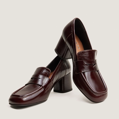 Loafers with square-toes dark brown