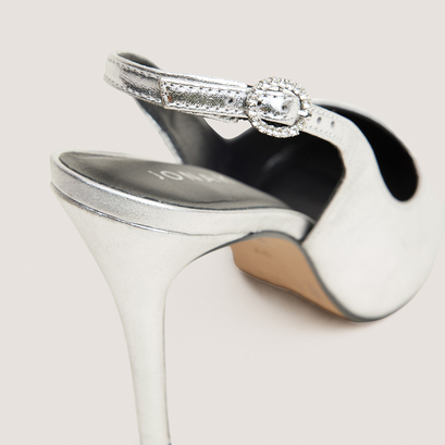 Pointed-Toe Slingback Pumps silver
