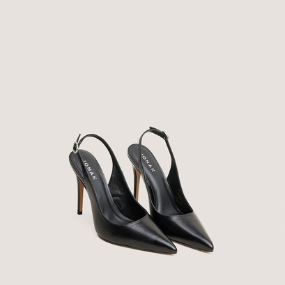 Pointed-Toe Slingback Pumps in black leather | flamme