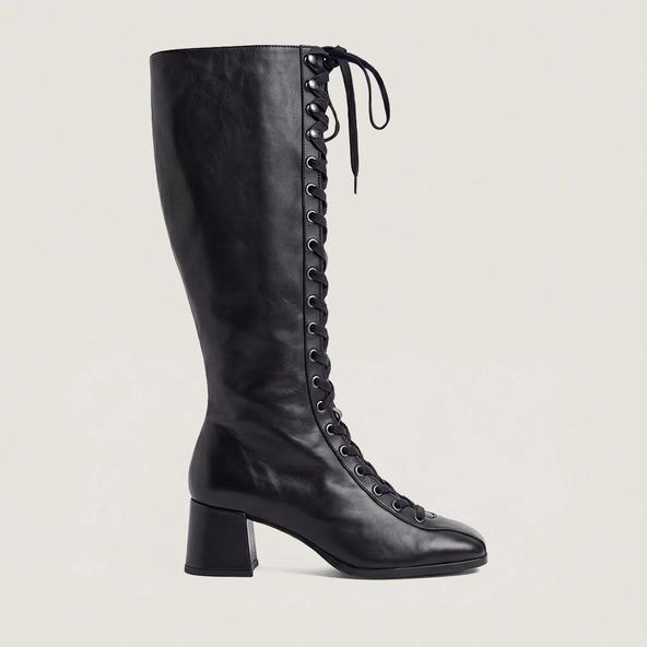 Heeled boots in black leather | VISION