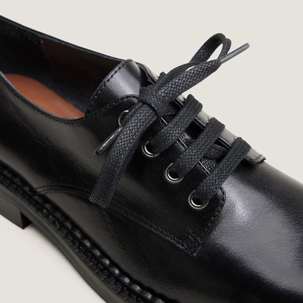 Lace-up derbies in black leather | DIVONE