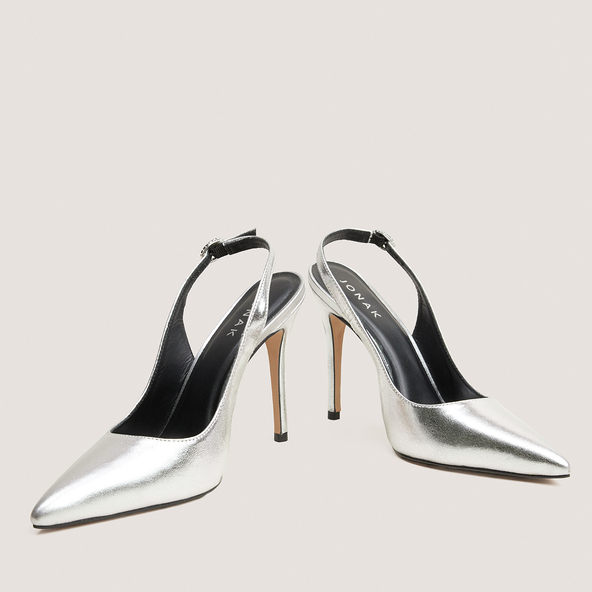 Pointed-Toe Slingback Pumps in silver metallic leather | FLAMME